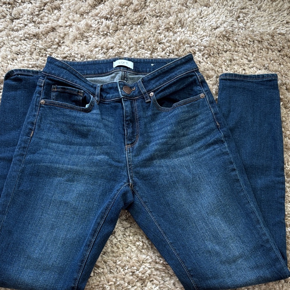 LOFT skinny/bootcut blue jean size 2
